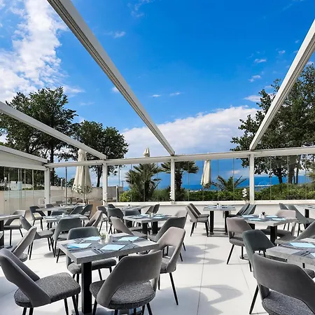 Hotel Blue Waves 4*