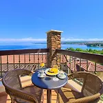 Blue Waves Hotel 4*