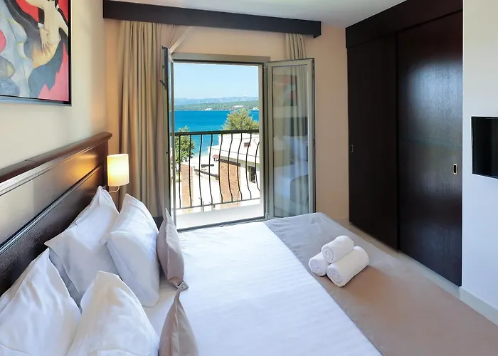 Ξενοδοχείο Blue Waves 4*